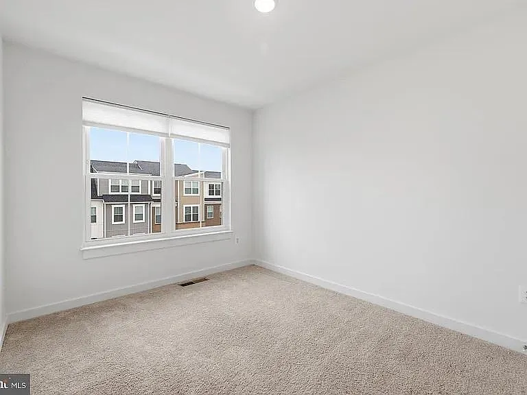 330 Furgeson Ln — Photo 23
