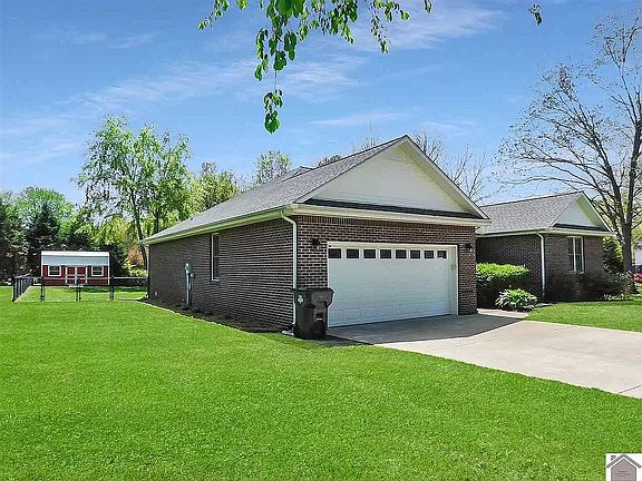 5th image of 2217 Woodgate Dr