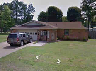 711 SE 7th St, Walnut Ridge, AR 72476