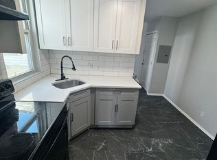 1000 Bergen St #B, Newark, NJ 07112