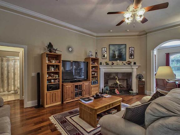 5th image of 3381 Lake Run Dr