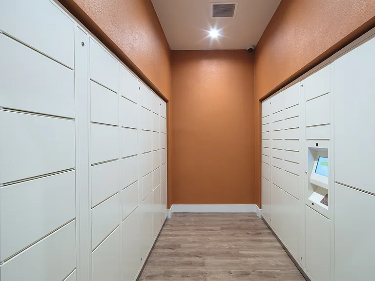 Vista Bella Apartment Homes — Photo 7