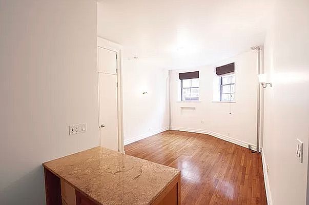 1st image of 260 W 21st St APT G5