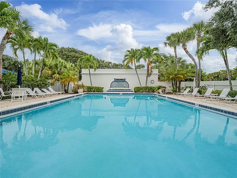 8367 Baytree Dr #8367 — Photo 40