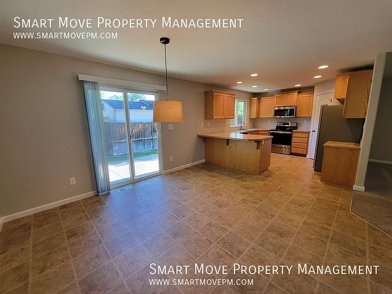 4386 N Buckboard Pl — Photo 8