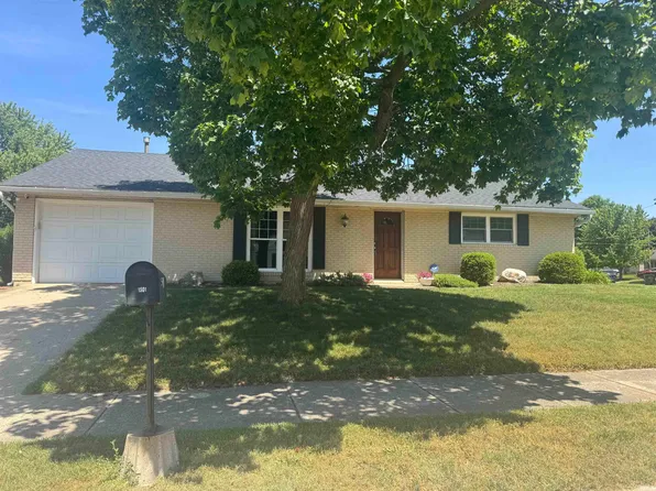 1501 Viking Dr, South Bend, IN 46628