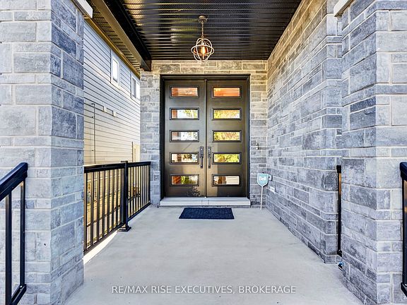 3rd image of 14 Park Cres