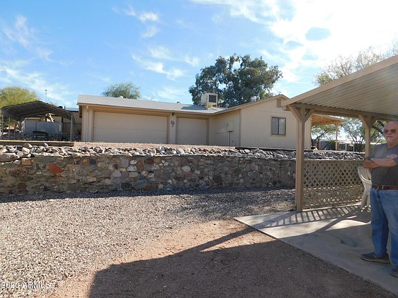 3rd image of 280 W Monte Vista Dr