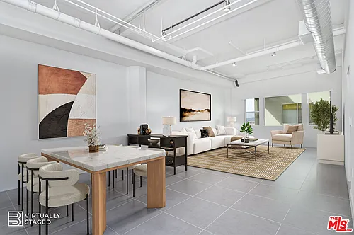 939 S Broadway #1006 Photo 1