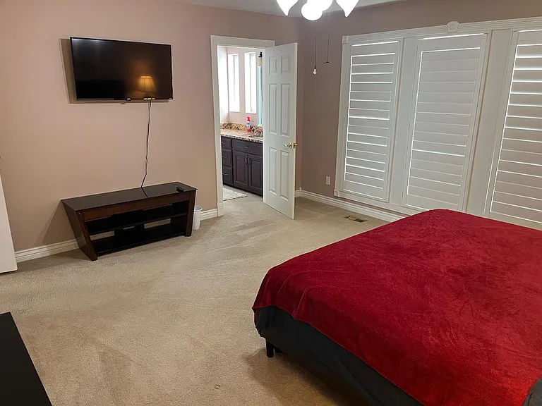 4463 Taylor Ave — Photo 32