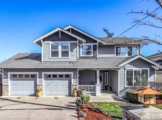 16232 9th Ave SW, Seattle, WA 98166