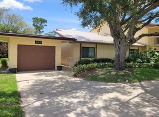 3007 Bent Pine Dr, Fort Pierce, FL 34951