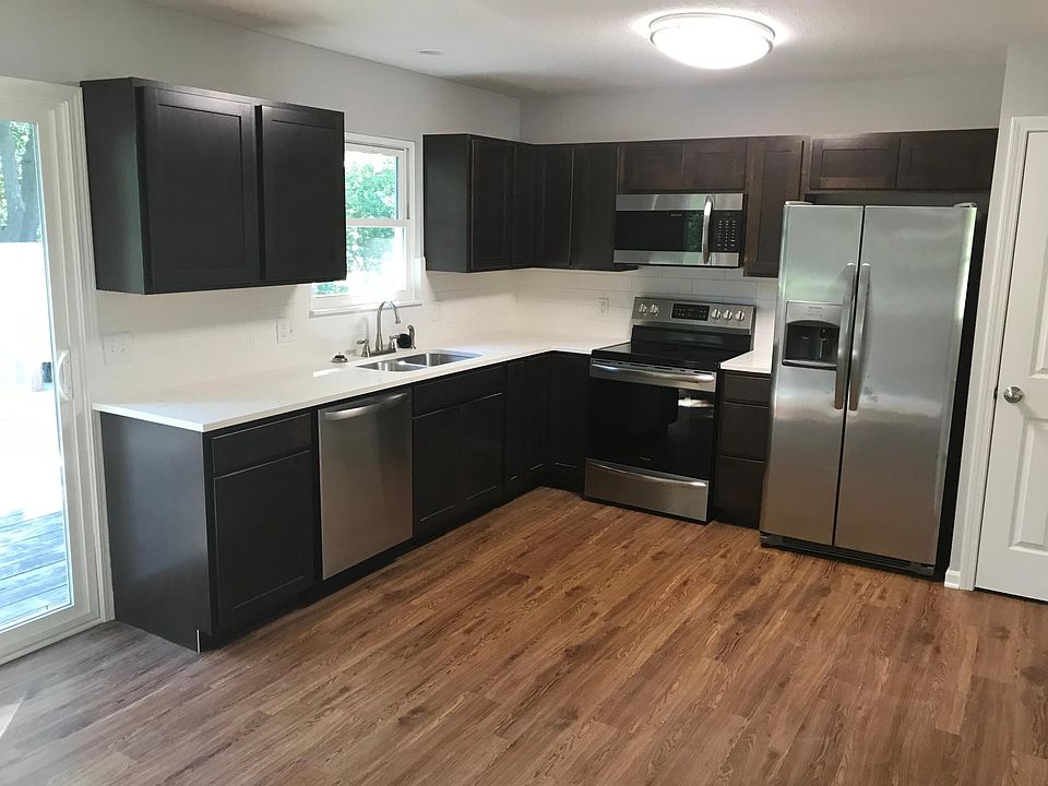 Kitchen/Dining Room/Sliding door to back deck.