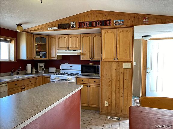 3rd image of 8364 N Salida Del Sol Ln