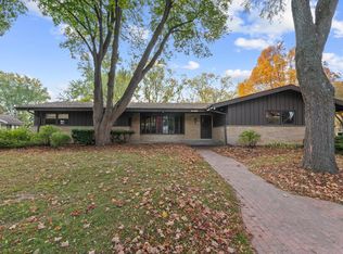 N55W15827 Lavender Lilac Ln, Menomonee Falls, WI 53051