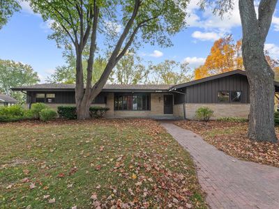 N55W15827 Lavender Lilac LANE, Menomonee Falls, WI, 53051