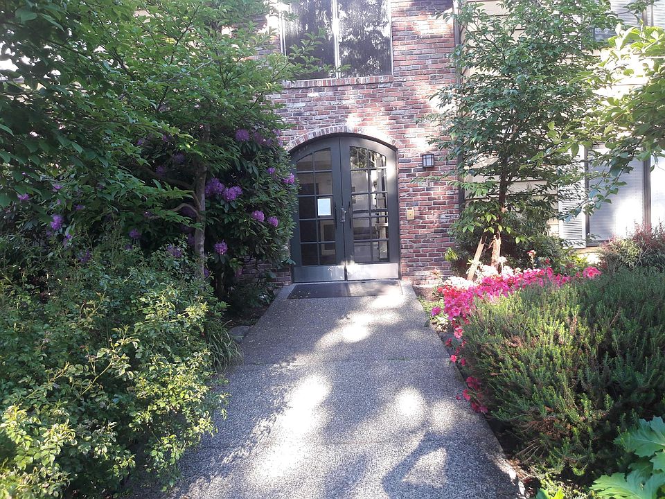 1st image of 8025 234th St SW APT 113