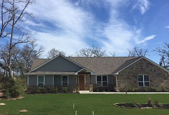 3rd image of 6110 King Oaks Dr