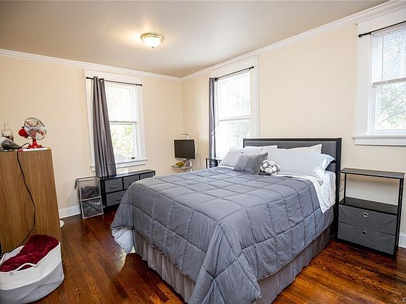 5th image of 4532 Welford Ave