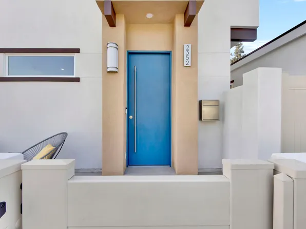 2352 E Poppy St, Long Beach, CA 90805