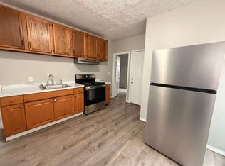16 Market St #1B, New Haven, CT 06513