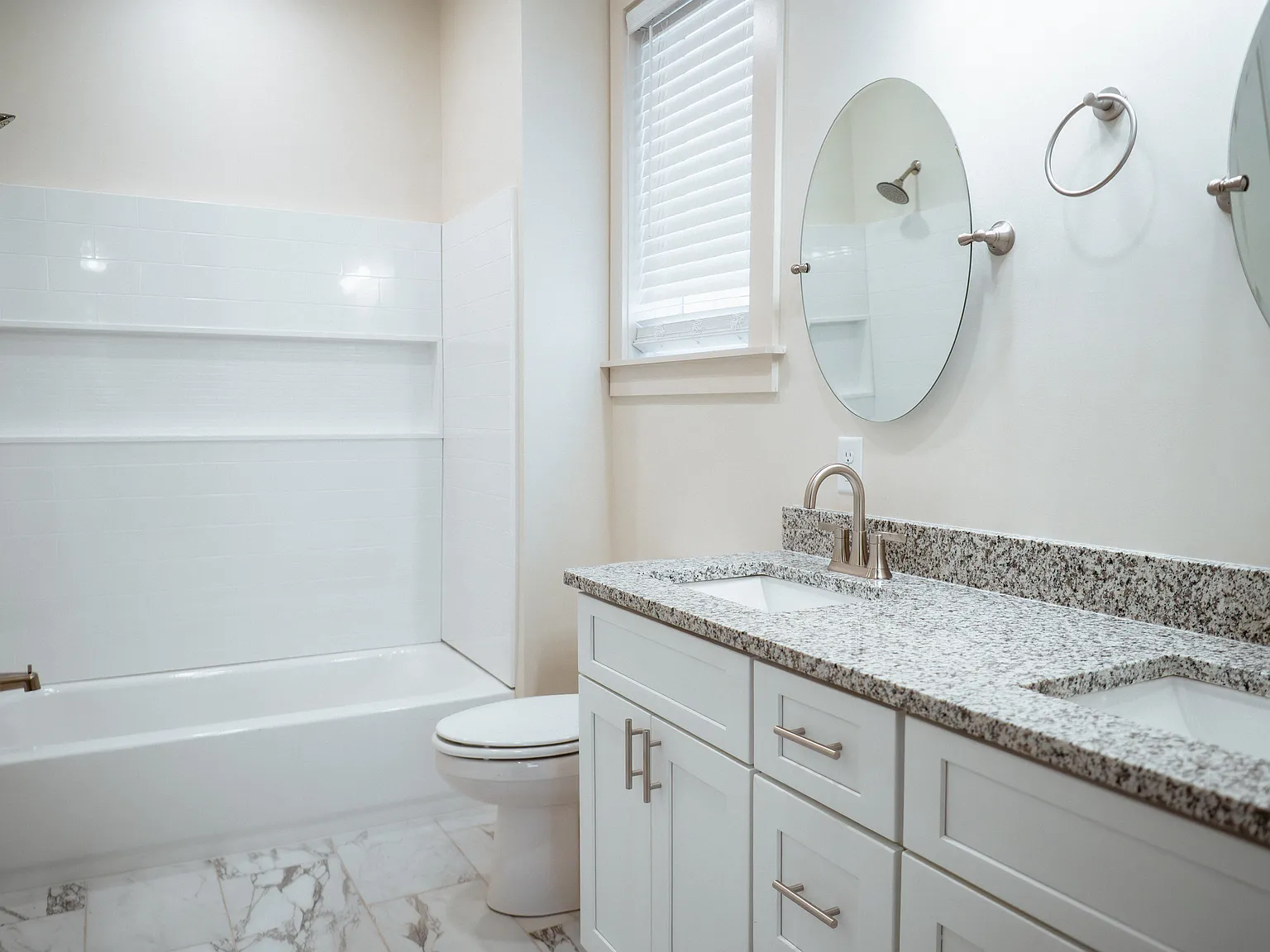 3 bed, 2.5 bath, 1578 sqft, $2,600 — Photo 4