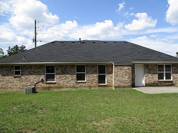 2nd image of 4731 Laural Oak Dr