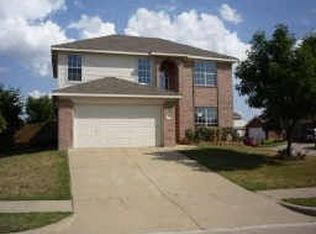 701 Ibis Ct, Saginaw, TX 76131