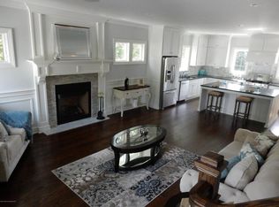 14 Maplewood Ave, Rumson, NJ 07760