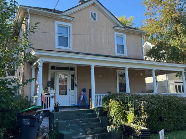 702 Graves St #B, Charlottesville, VA 22902