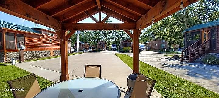 2nd image of 65 Porch View Cir