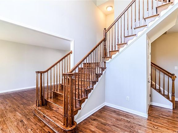 4th image of 6404 Oakland Chase Pl