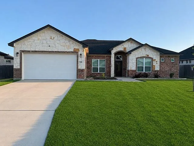 3 bed, 3.5 bath, 2253 sqft, $3,500 — Photo 1