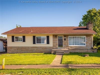 2830 Virginia Ave, Hurricane, WV, 25526