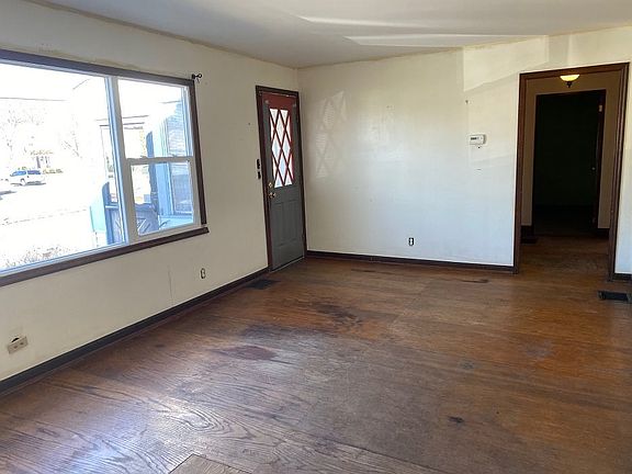 3rd image of 1331 S G St