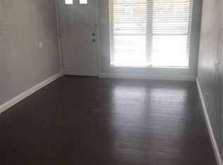 708 Oak Dr, Hurst, TX 76053