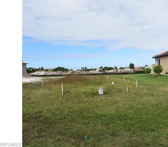 1st image of 2839 SW 49th Ter