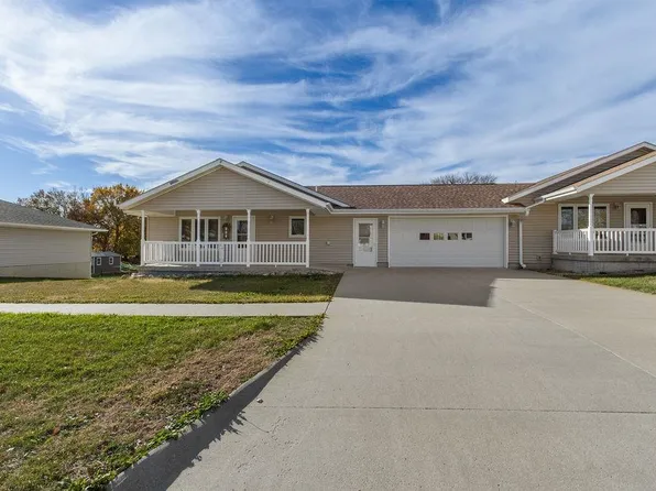 112 N 5th St, Newman Grove, NE 68758