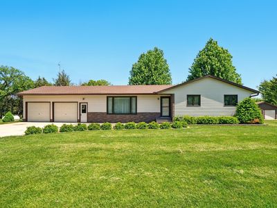 2082 170th St, New Hampton, IA, 50659