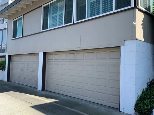 740 Manhattan Beach Blvd APT E, Manhattan Beach, CA 90266