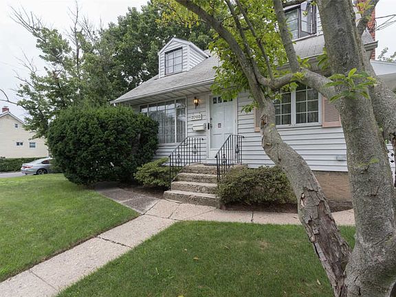 4th image of 37-03 255th St