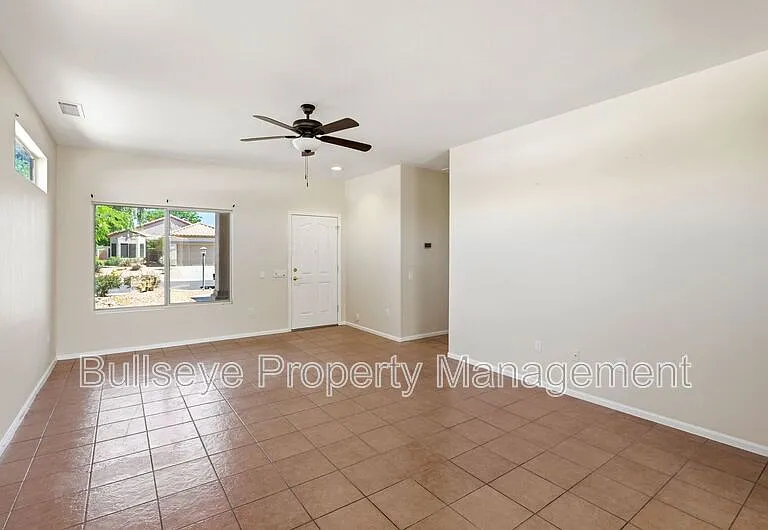 15893 W Arrowhead Dr — Photo 5