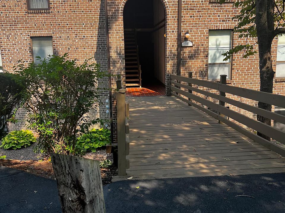 Entrance to Unit