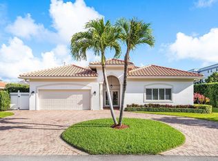 899 Granada Dr, Boca Raton, FL 33432