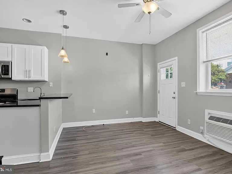 3127 Cedar St #1F — Photo 6