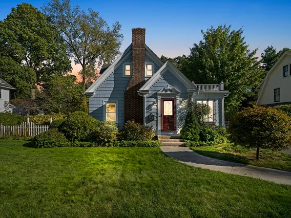 115 Caseland St, Springfield, MA 01107