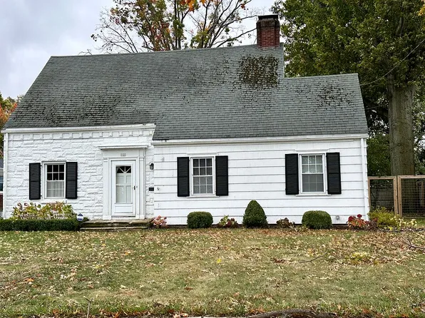 2412 Walnut Blvd, Ashtabula, OH 44004