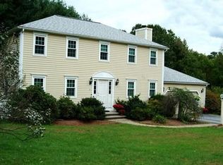 4 Unicorn Dr, Westford, MA 01886
