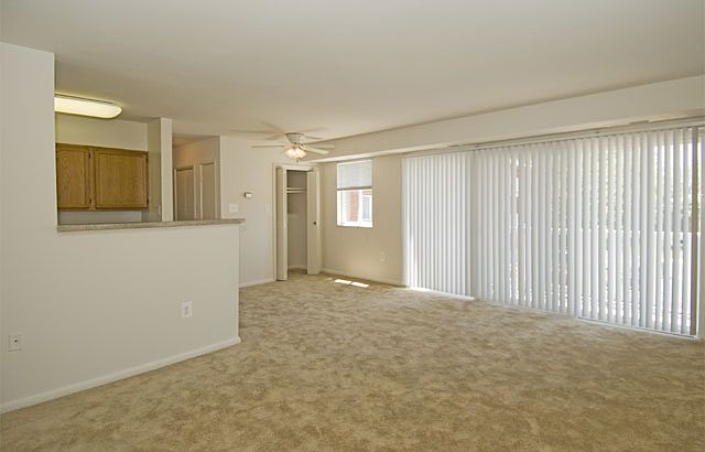 1st image of 4012 28th Ave APT P3