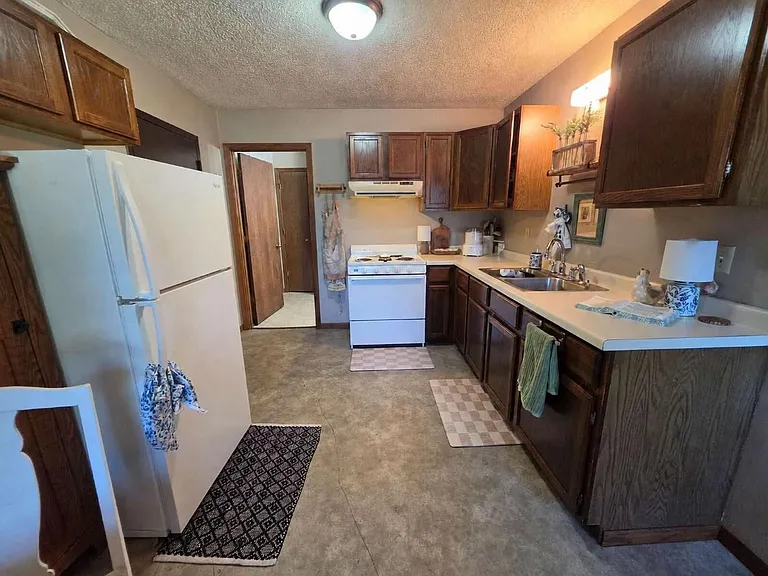 2338 Dorret Rd #D — Photo 7